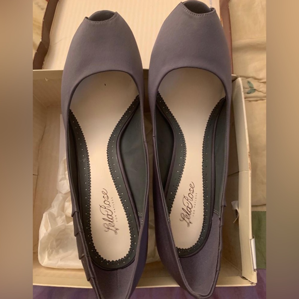 Mauve pumps 9.5 NWOT